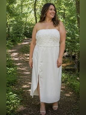 Passion of Essence Strapless White Rosette Lace Front Slit Midi Dress NWT XL